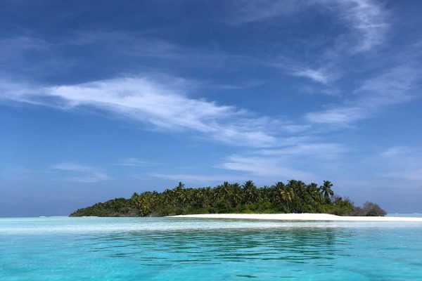 neyvaa-maldives-resort-Photo-NO1_next-to-the-1st-title-and-text